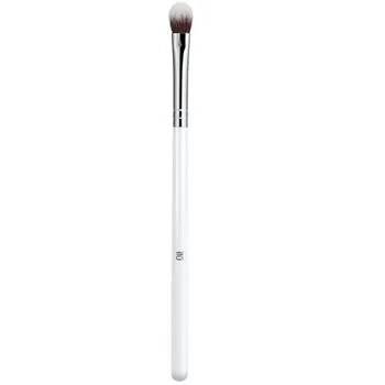 Ilu Medium Eyeshadow Brush 413