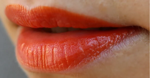 Water lip stain thumbnail 4