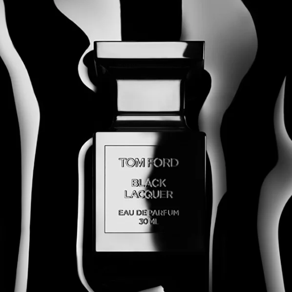 Black lacquer thumbnail 3