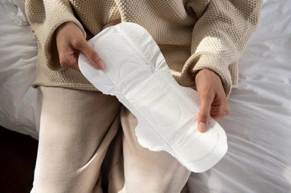 diskretiški ir sugeriantys paketai (M): praėjus 2 savaitėms po gimdymo Discreet & Absorbent thumbnail 8