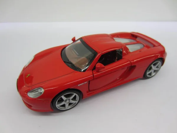  Automobilis Porsche Carrera GT, 1:32