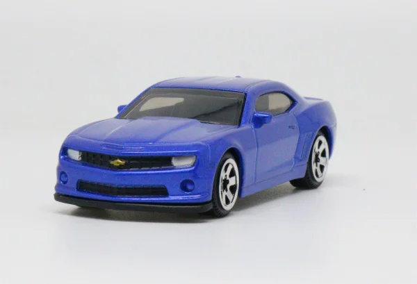  Automobilis 2013 Chevrolet Camaro SS, 1:64 thumbnail 3