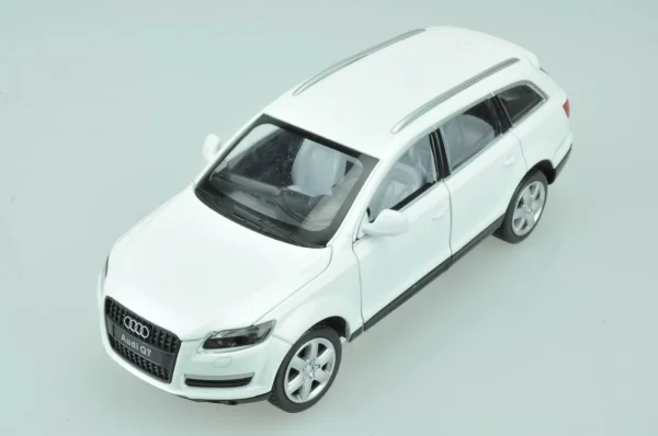  Automobilio modelis, Audi Q7, 1:24