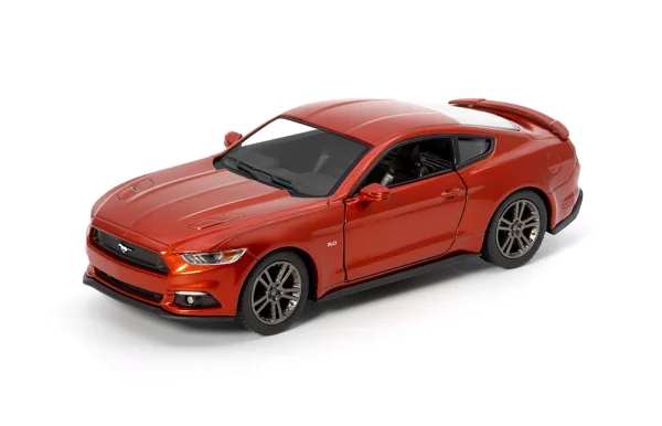  Automobilio modelis 2015 Ford Mustang GT, scale 1:38