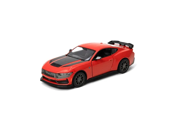  Automobilio modelis 2024 Ford Mustang Dark Horse, scale 1:38
