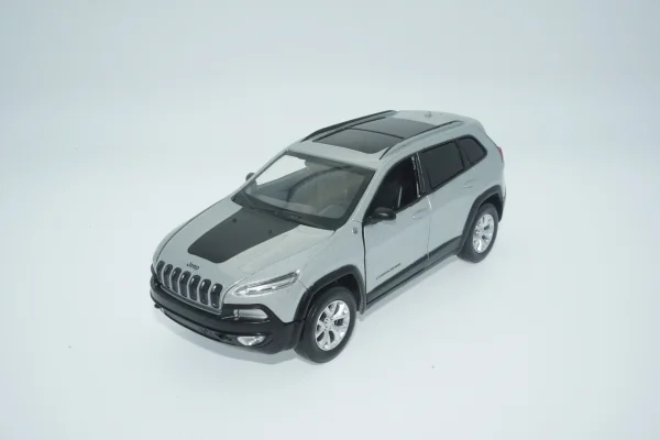  Automobilis Jeep Cherokee, 1:32