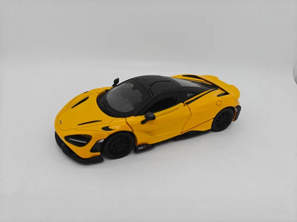  Automobilis McLaren 765 LT, 1:31