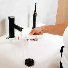 Concept "v" design Sonic toothbrush with travel case Perfect Smile white ZK7010 thumbnail 5