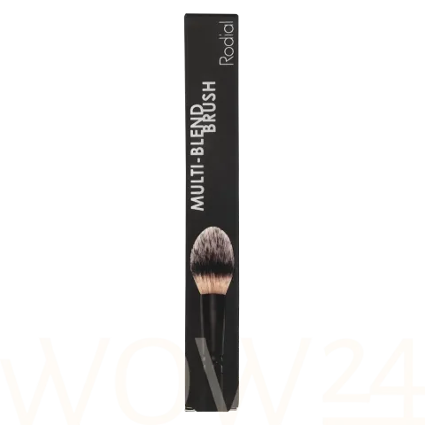 Rodial The Multi-Blend Brush 12